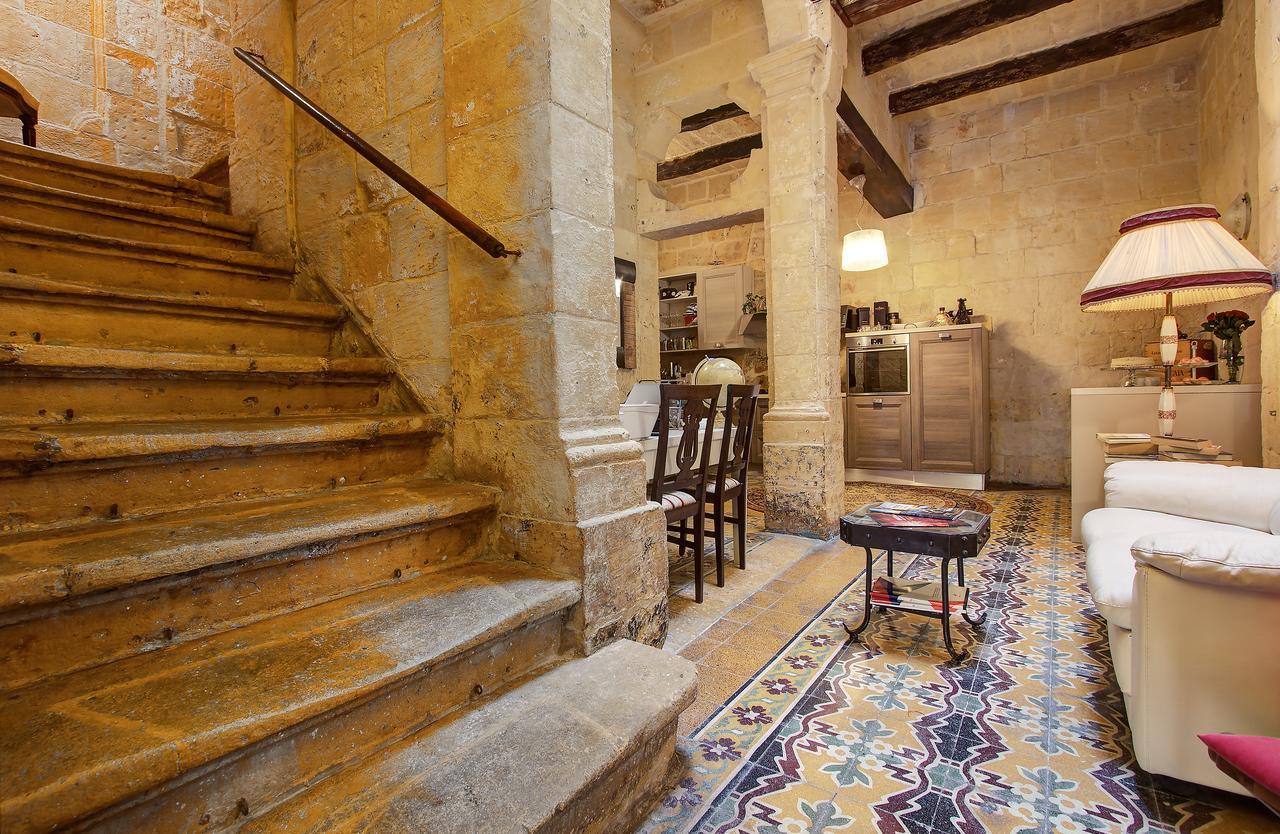 Princess Elena Bed & Breakfast Valletta Bagian luar foto